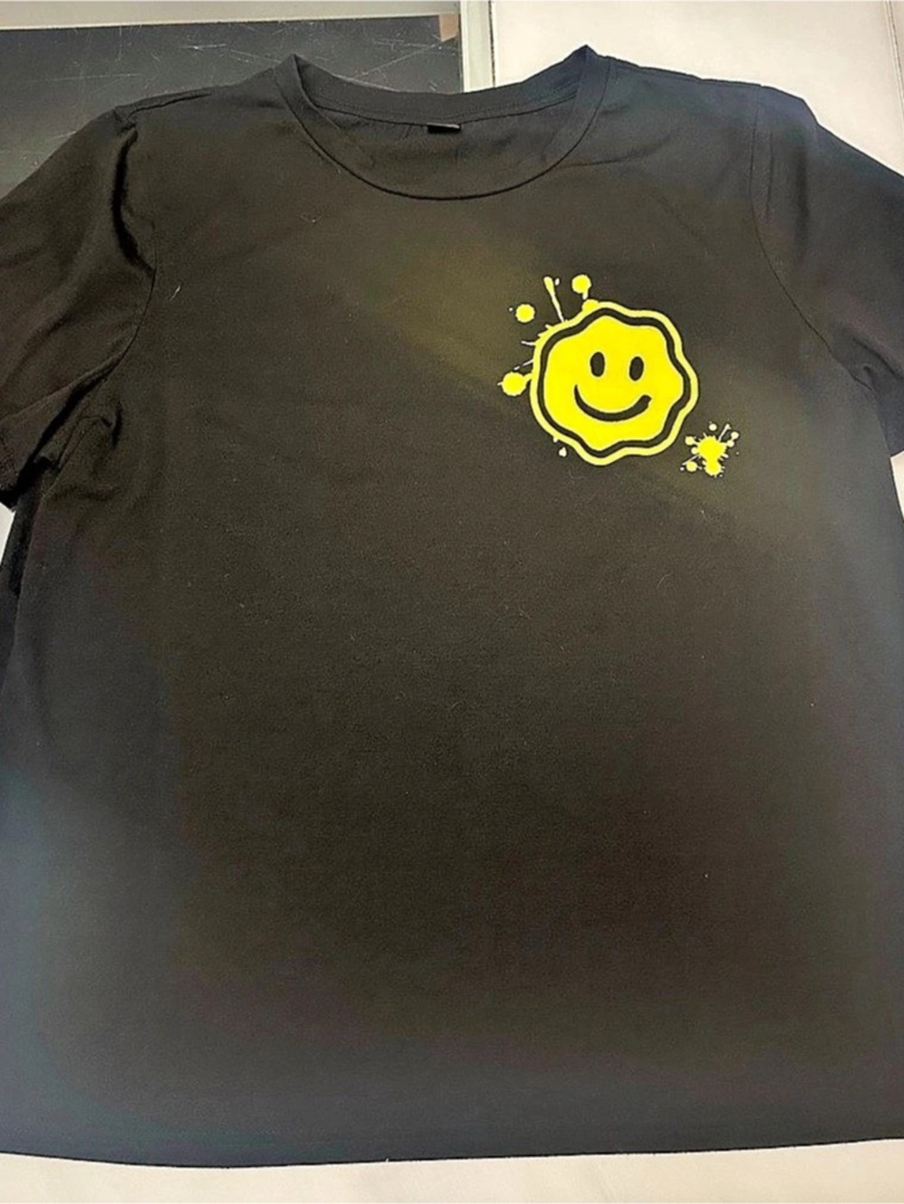 SHEIN Graphic Tee in Black & Yellow Size XL (44/12) Like New